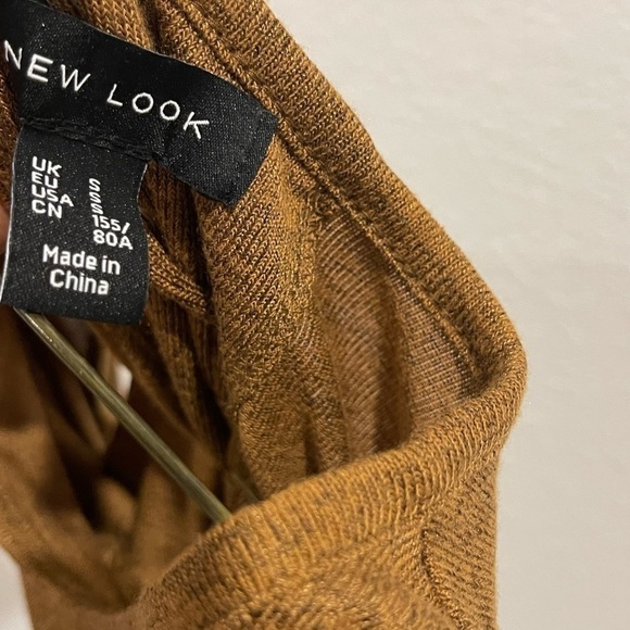 New Look Cold Shoulder Lace Up Back Blouse Size Small - Picture 6 of 10